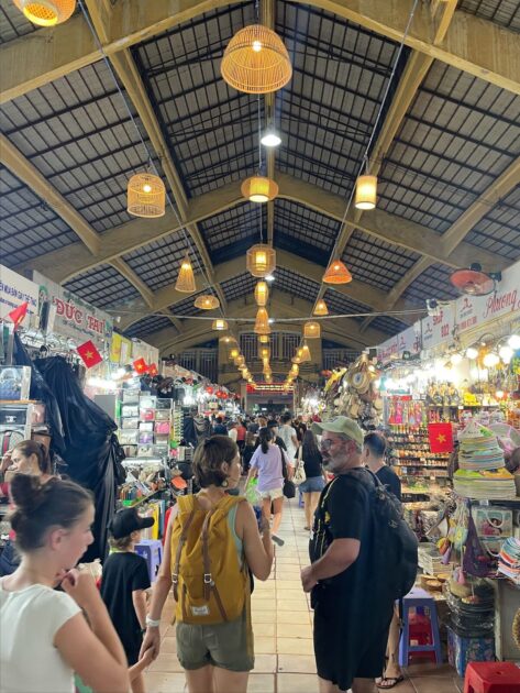 ベンタイン市場の様子(すみかうる)