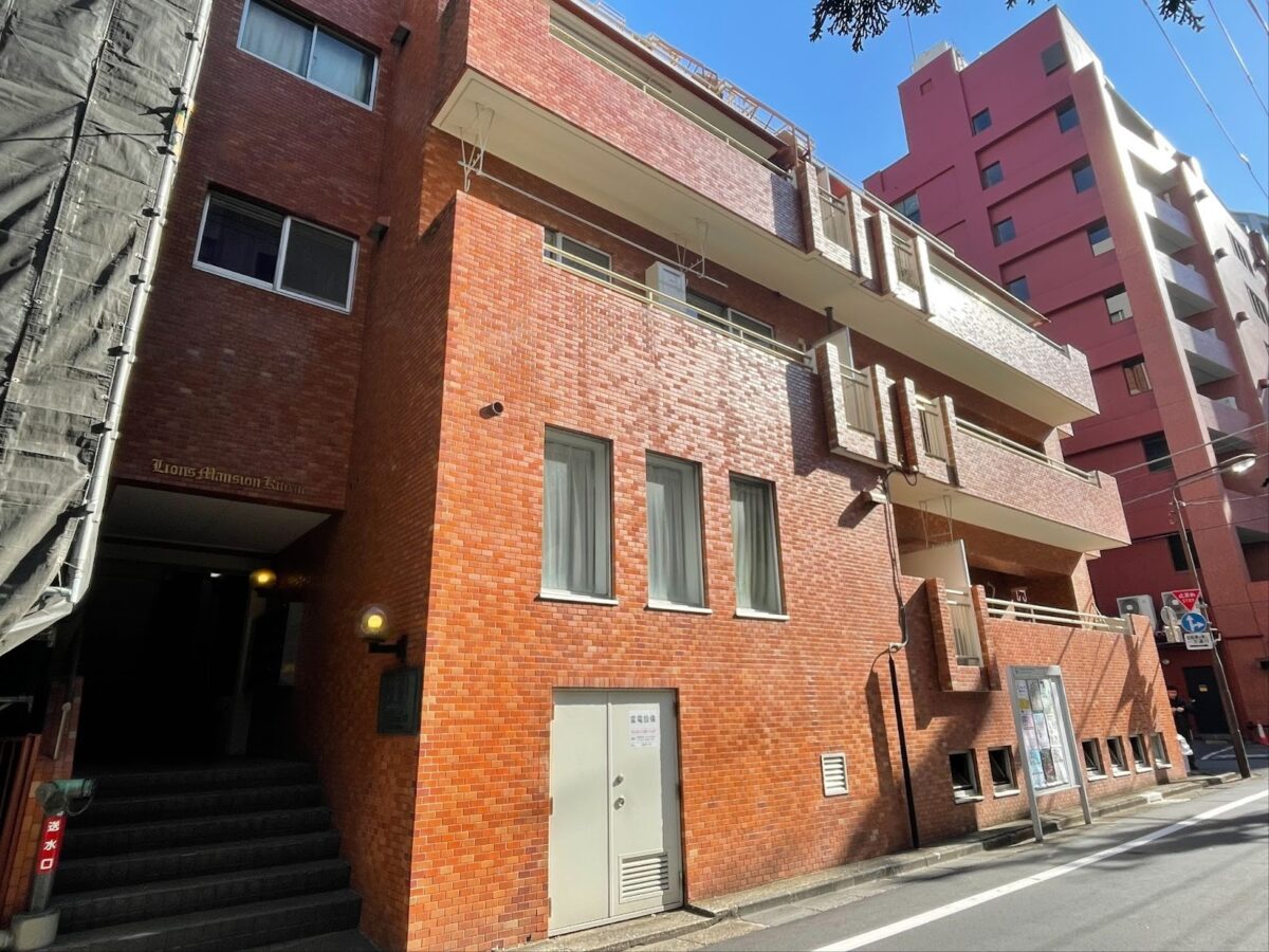 1970年代｜ライオンズマンション九段の外観（マンションナビ）