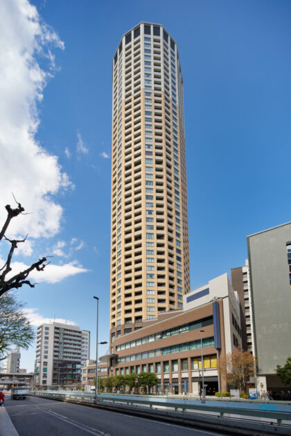 中目黒アトラスタワーの外観（写真提供：旭化成不動産レジデンス株式会社）